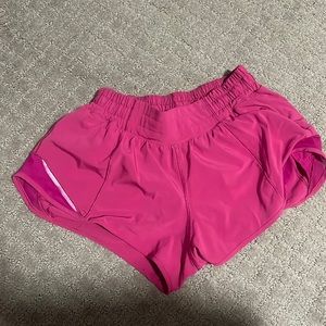 Lululemon 2.5 length hotty hot shorts